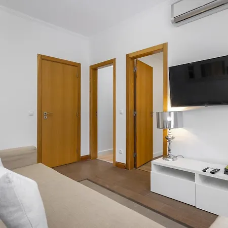 Whome | Alfama Deluxe Lissabon